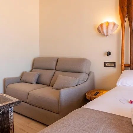 Hotel Lances By Qhotels 4*