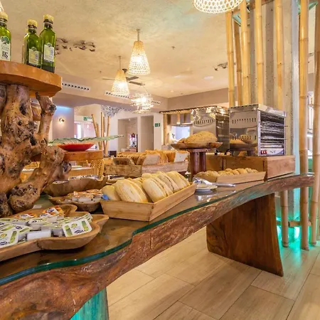 Lances By Qhotels Hotel