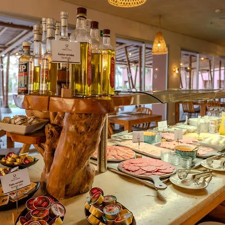 Lances By Qhotels