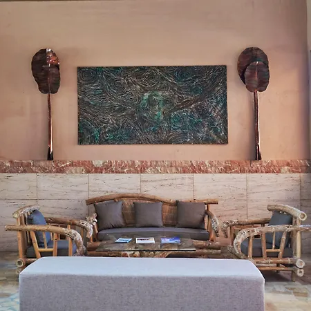 Lances By Qhotels ホテル 4*