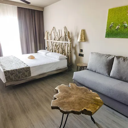 Lances By Qhotels ホテル 4*