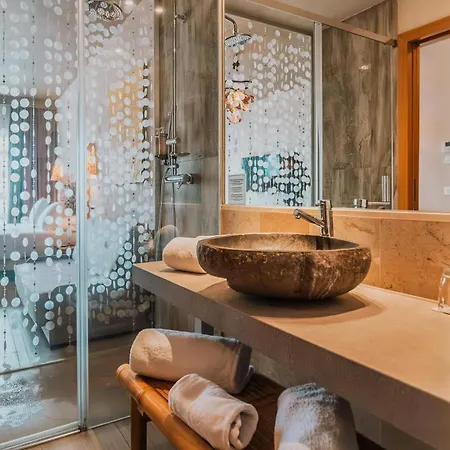 Hotel Lances, A Member Of Radisson Individuals 4*