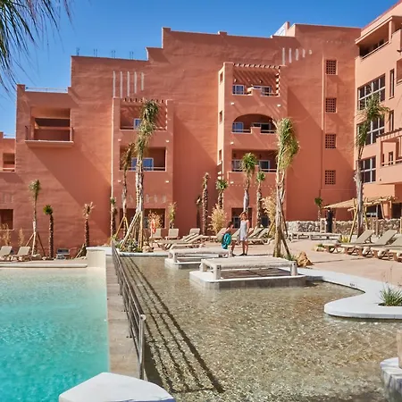 Hotel Lances By Qhotels 4*