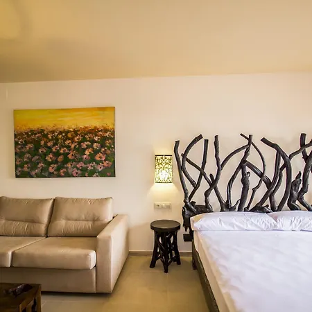 Hotel Lances By Qhotels 4*